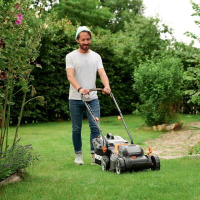 WORX WG743E 40Volt 4.0Ah. Li-ion 40cm Profesyonel Şarjlı Çim Biçme - Worx (1)